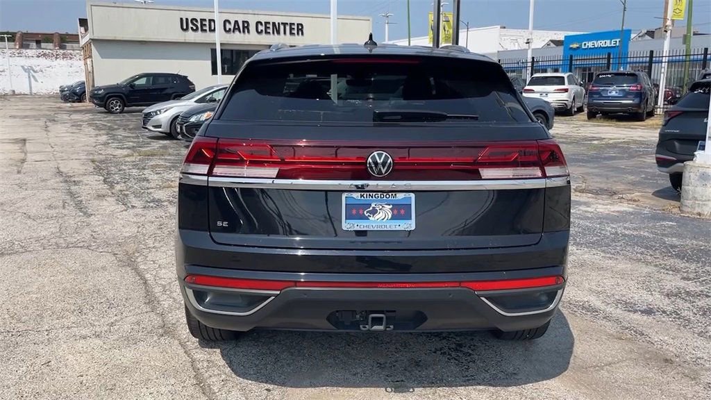 Used 2024 Volkswagen Atlas Cross Sport SE image 27
