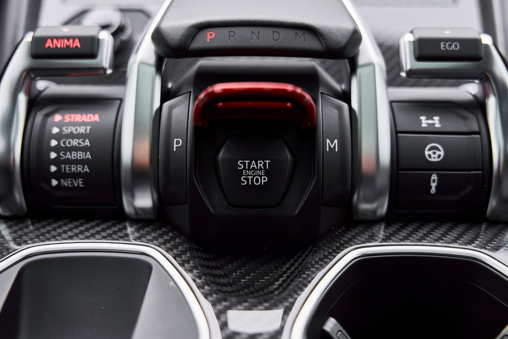 Used 2021 Lamborghini Urus image 71