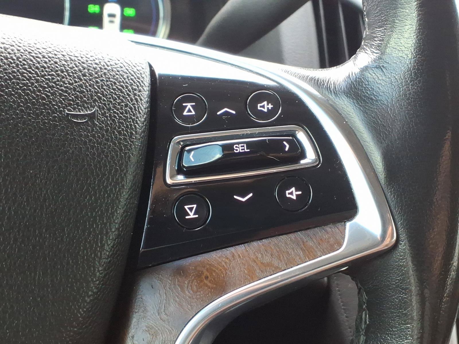 Used 2019 Cadillac Escalade Premium Luxury AWD/4WD image 17