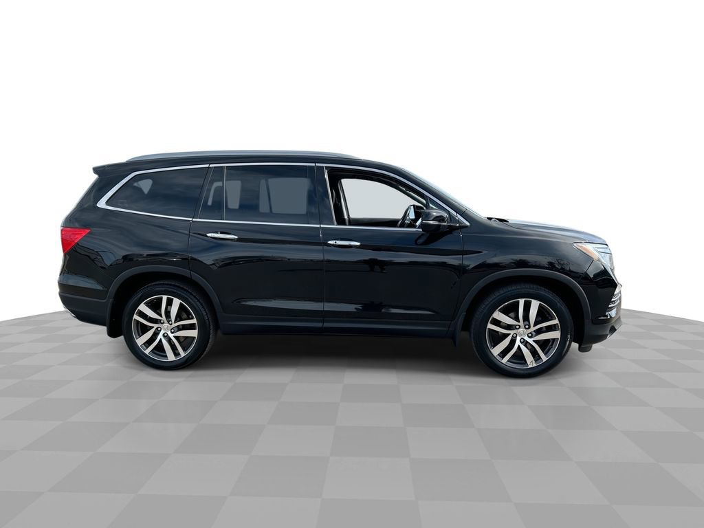Used 2017 Honda Pilot Elite image 9