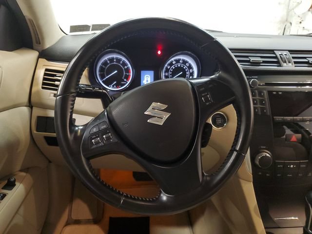 Used 2010 Suzuki Kizashi SE FWD image 15