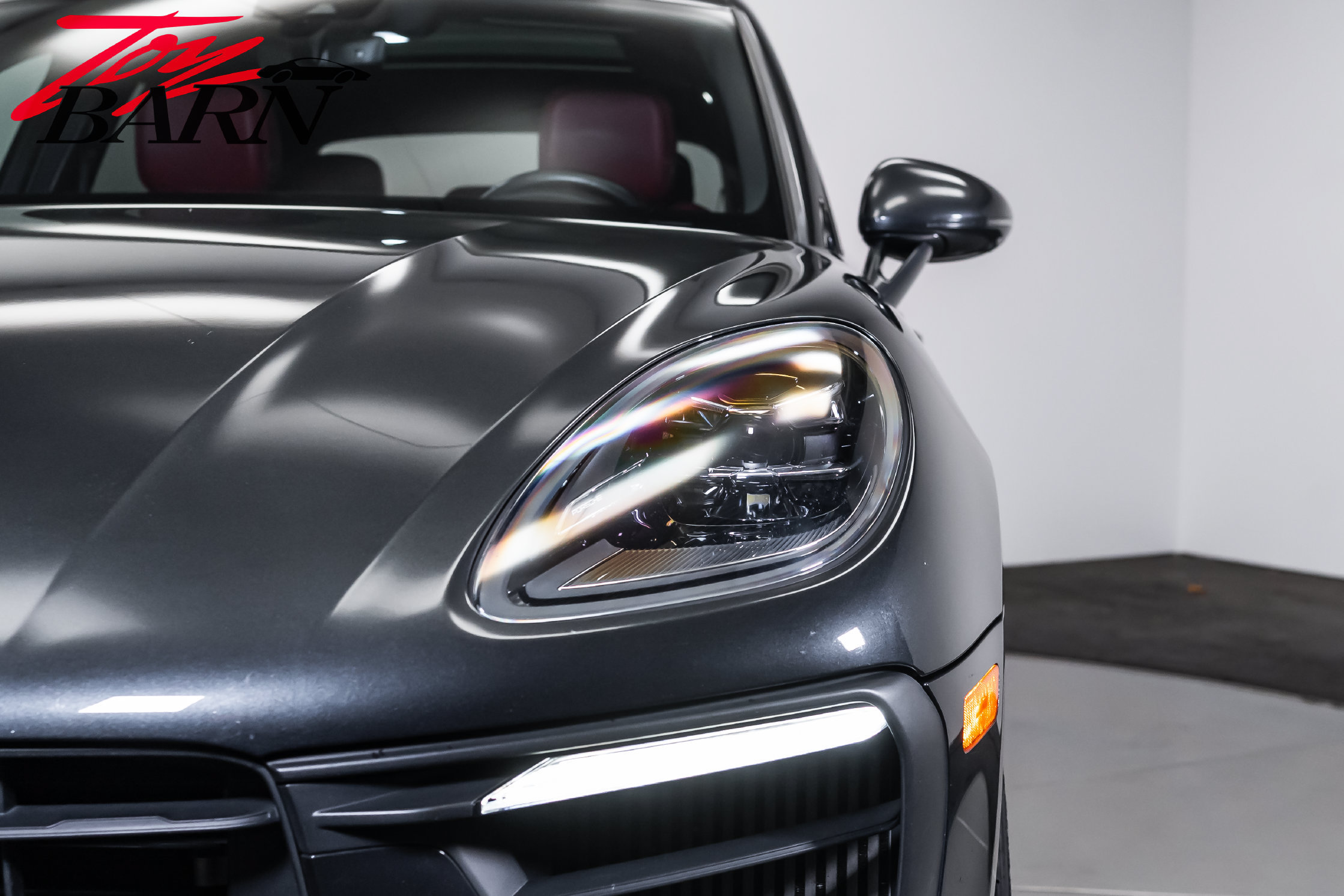 Used 2024 Porsche Macan S AWD/4WD image 10