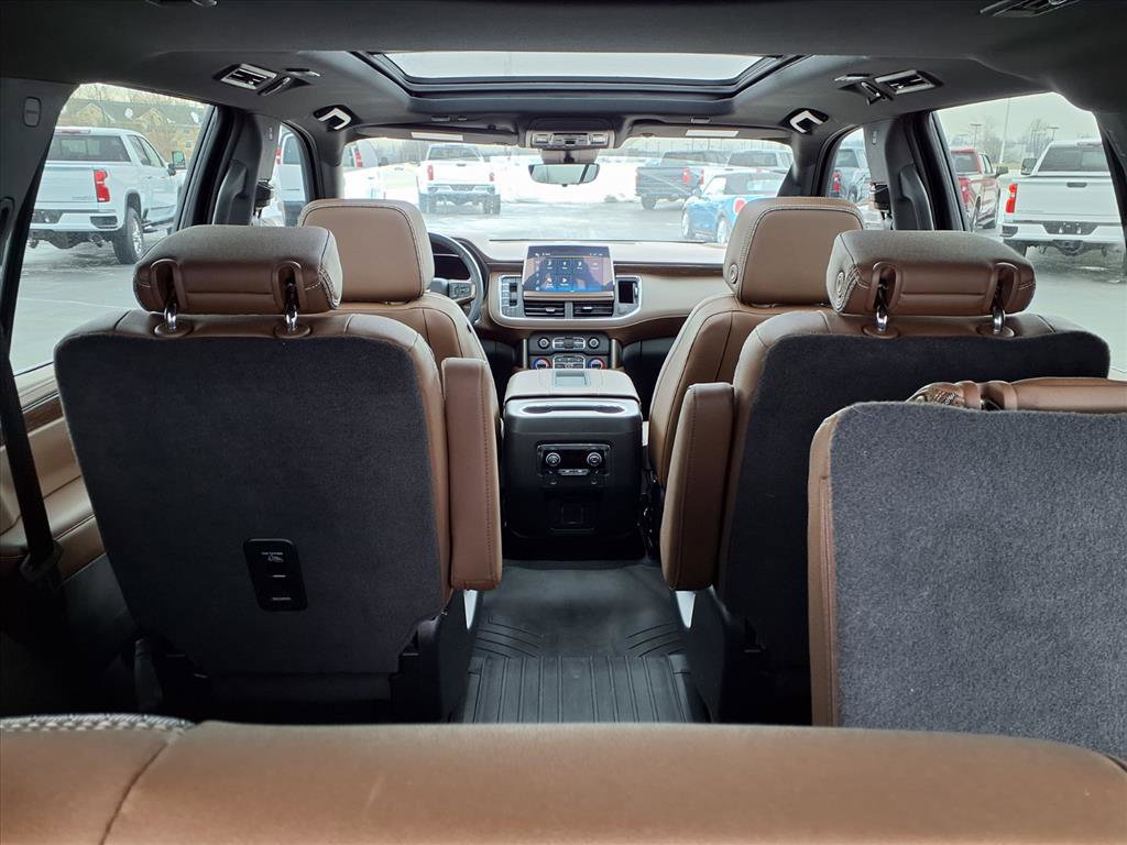 Used 2023 Chevrolet Tahoe High Country AWD/4WD image 34