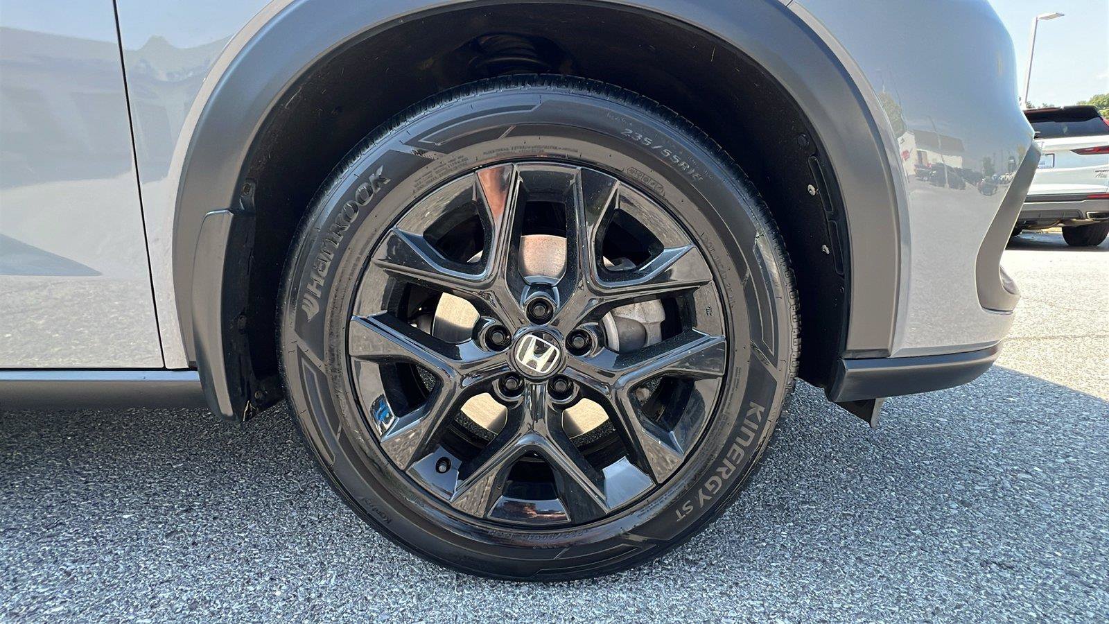 Used 2025 Honda HR-V Sport image 11