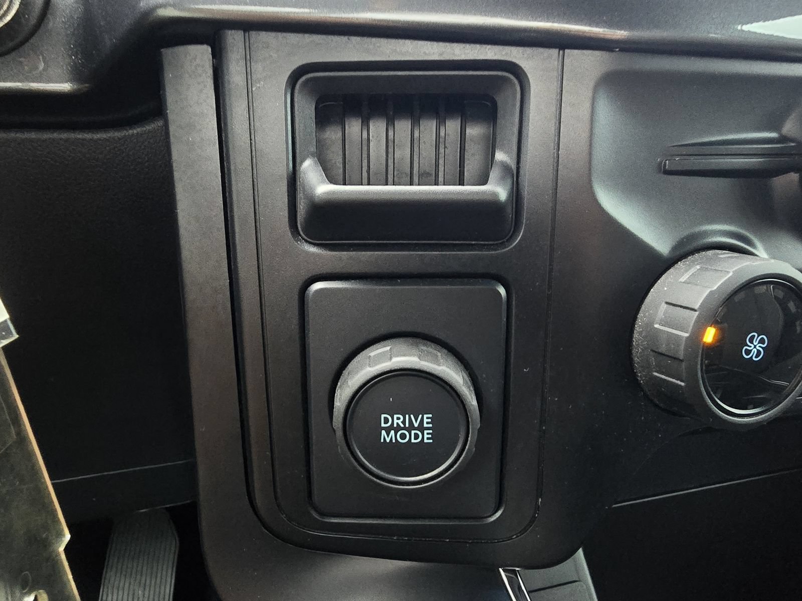 Used 2024 Ford F150 STX w/ STX Black Appearance Package RWD image 18