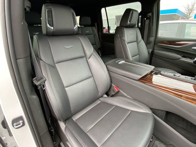 Certified 2023 Cadillac Escalade ESV Luxury image 29