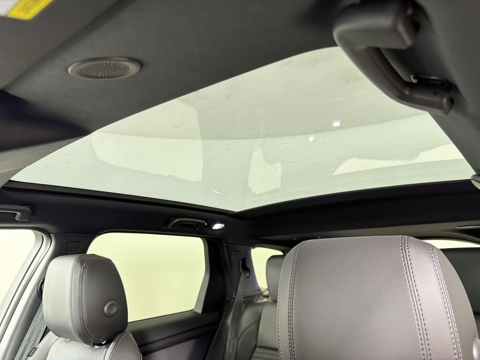 New 2026 Land Rover Discovery Sport Landmark image 9