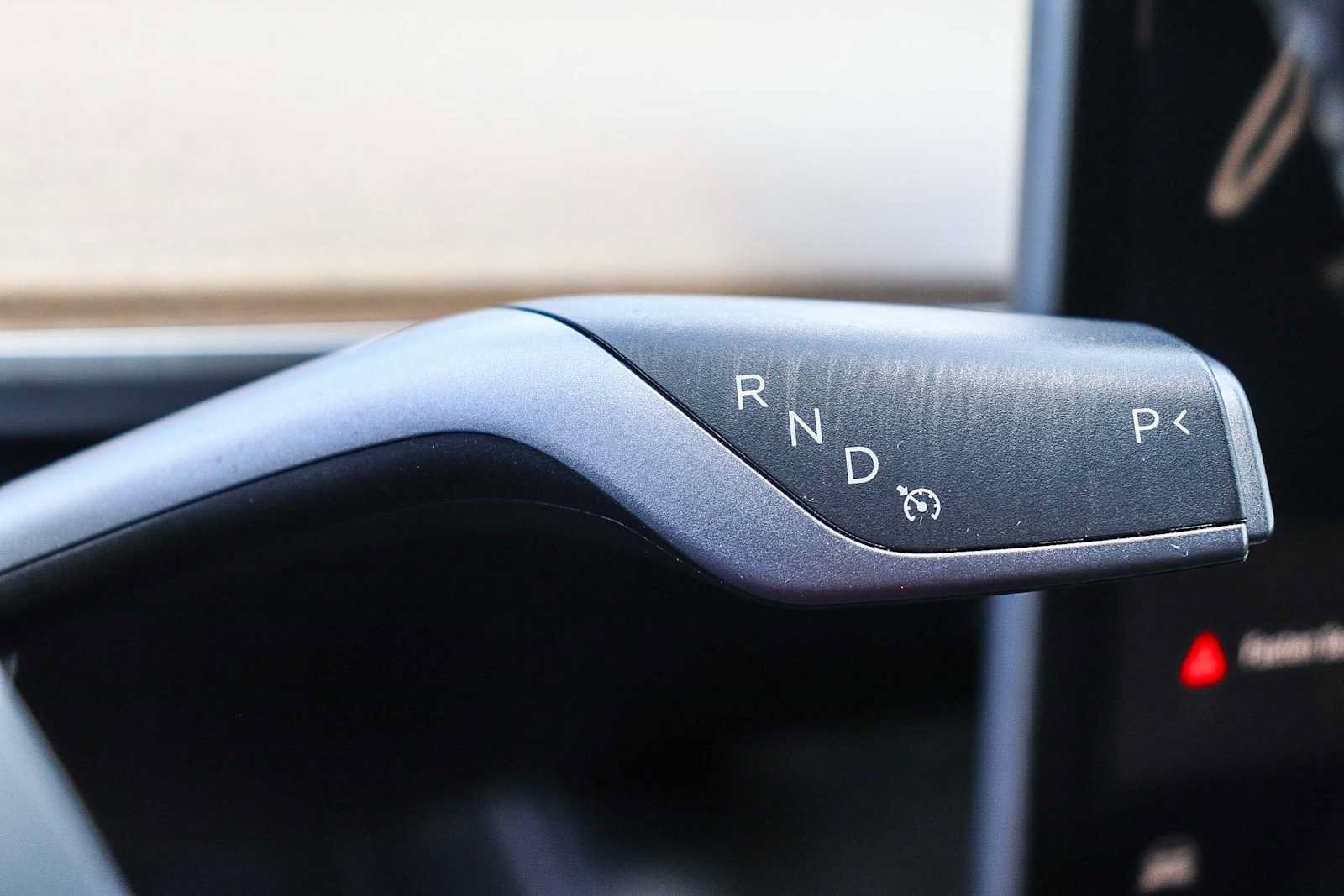 Used 2024 Tesla Model Y Long Range AWD/4WD image 18