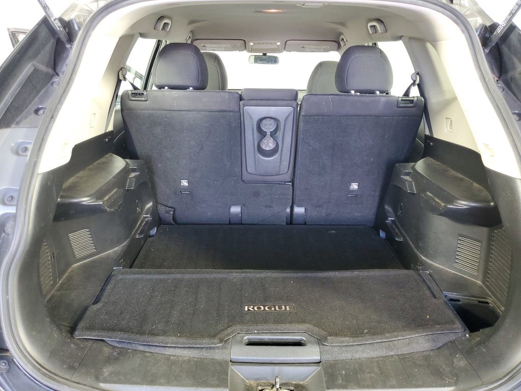 Used 2015 Nissan Rogue S FWD image 26