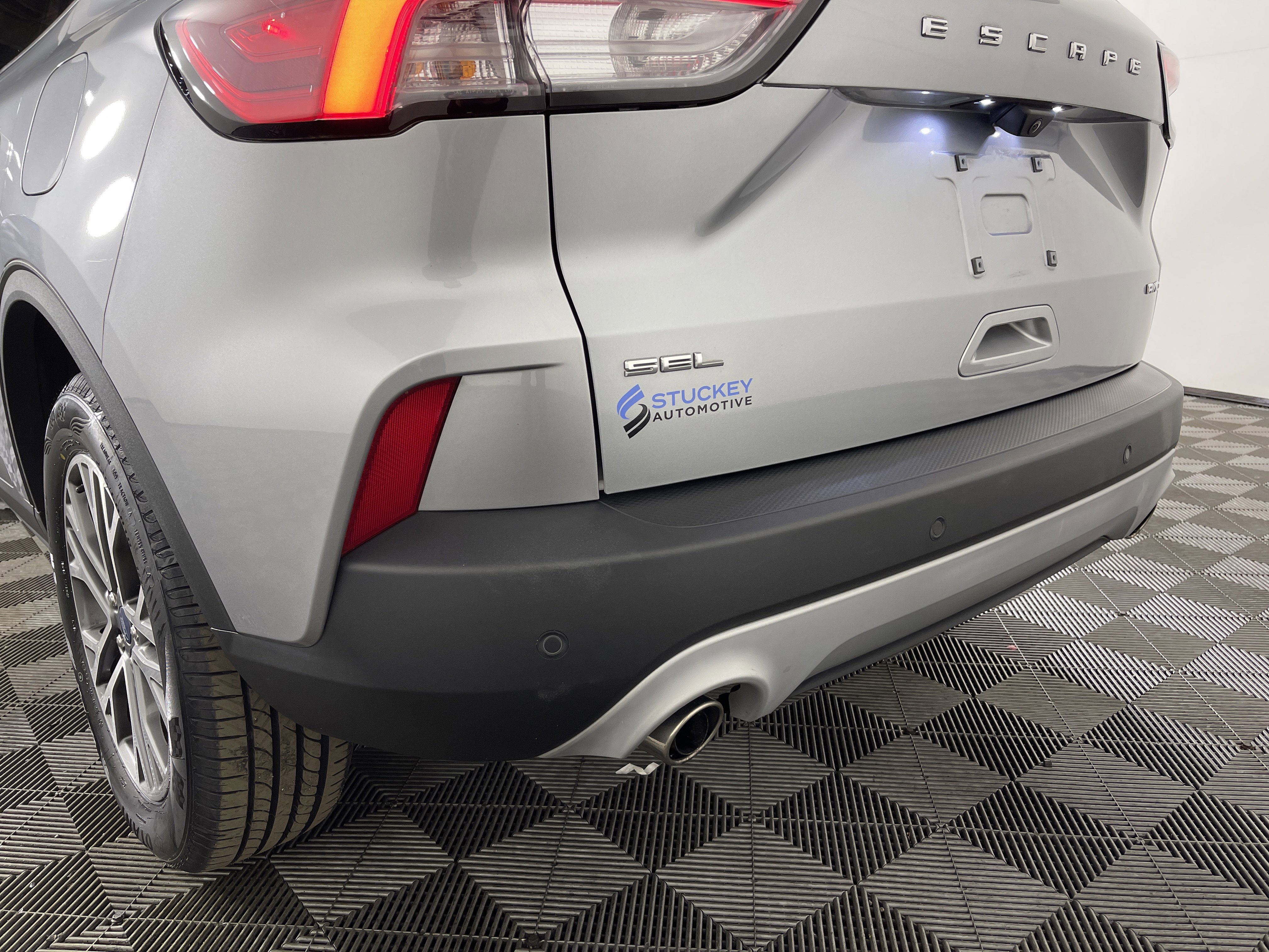 Used 2022 Ford Escape SEL image 6