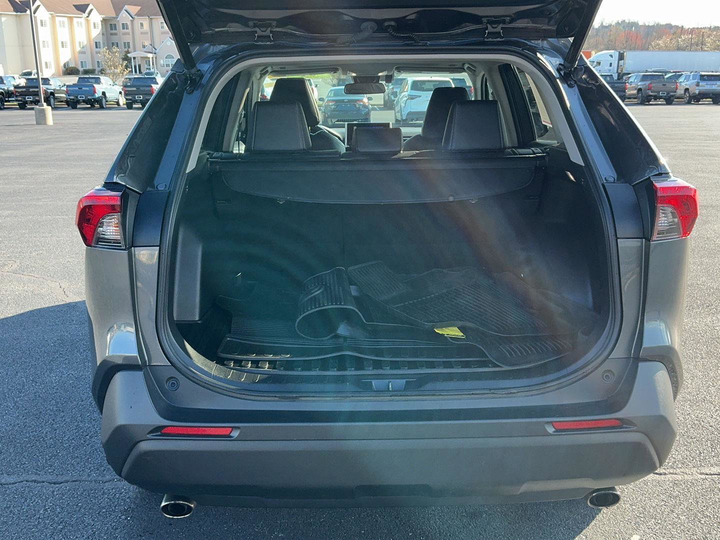 Certified 2023 Toyota RAV4 XLE Premium AWD/4WD image 9