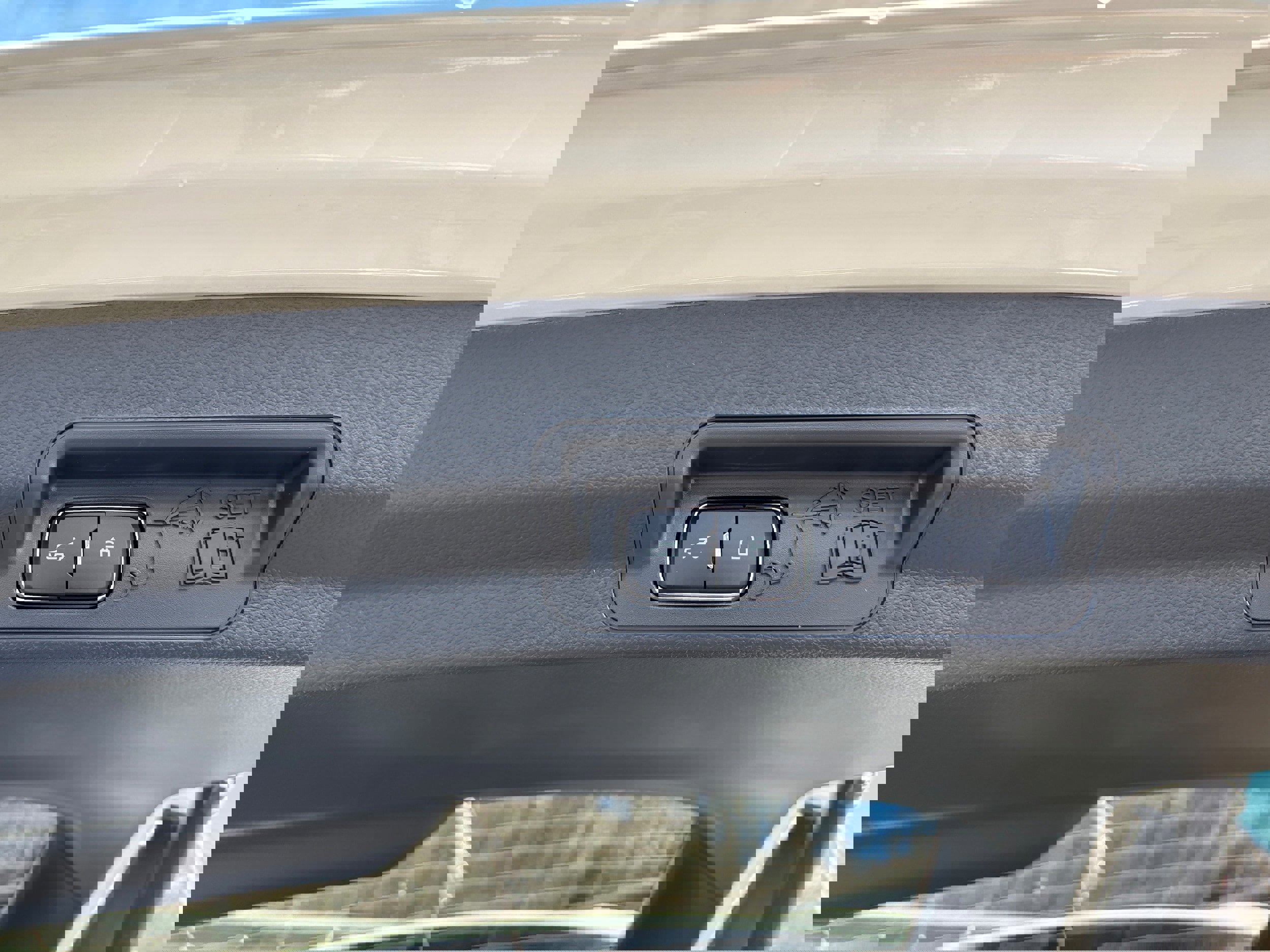 New 2026 Ford Explorer ST-Line w/ ST-Line Street Pack image 7