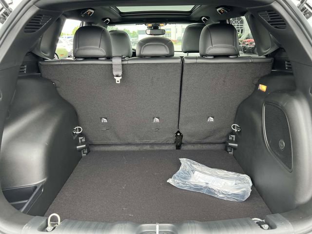 New 2025 Jeep Compass Limited w/ Sun & Sound Group image 7