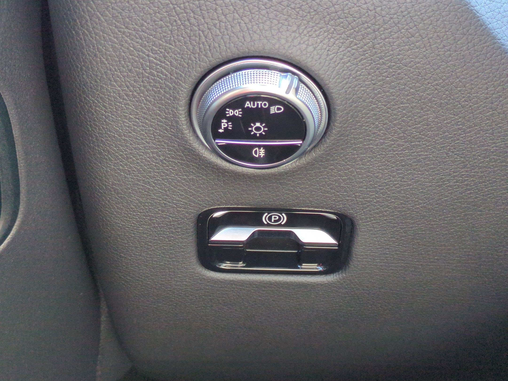Certified 2024 Mercedes-Benz GLC 43 AMG 4MATIC image 16
