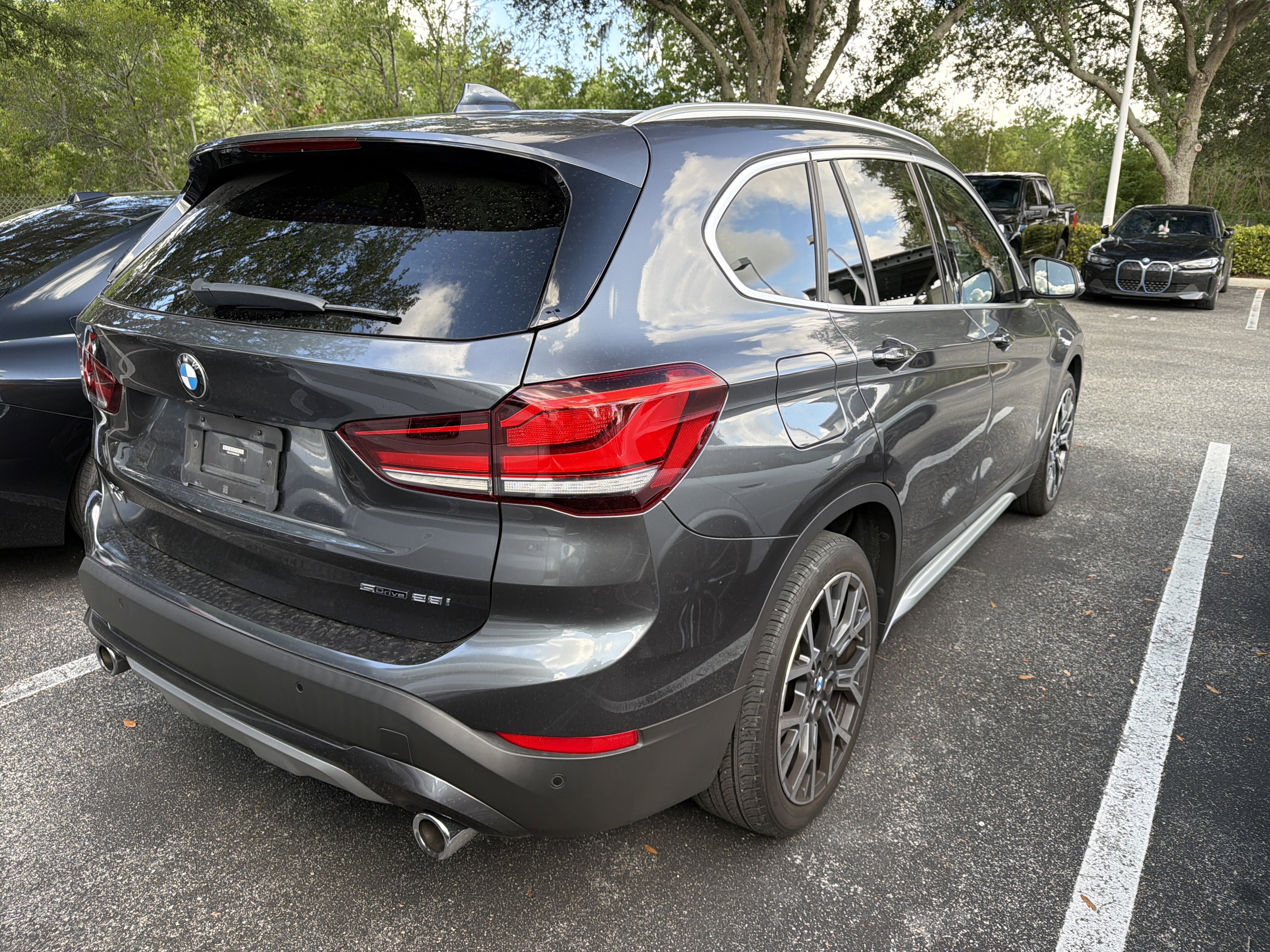 Used 2022 BMW X1 sDrive28i w/ Convenience Package FWD image 2