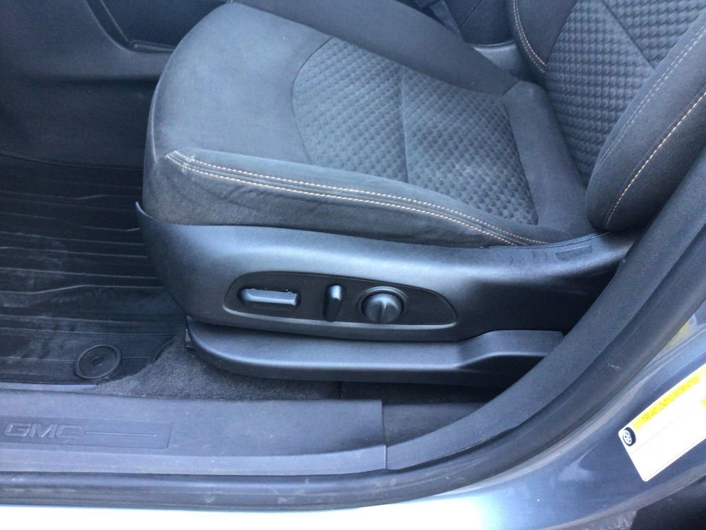 Used 2019 GMC Terrain SLE w/ Driver Convenience Package image 19