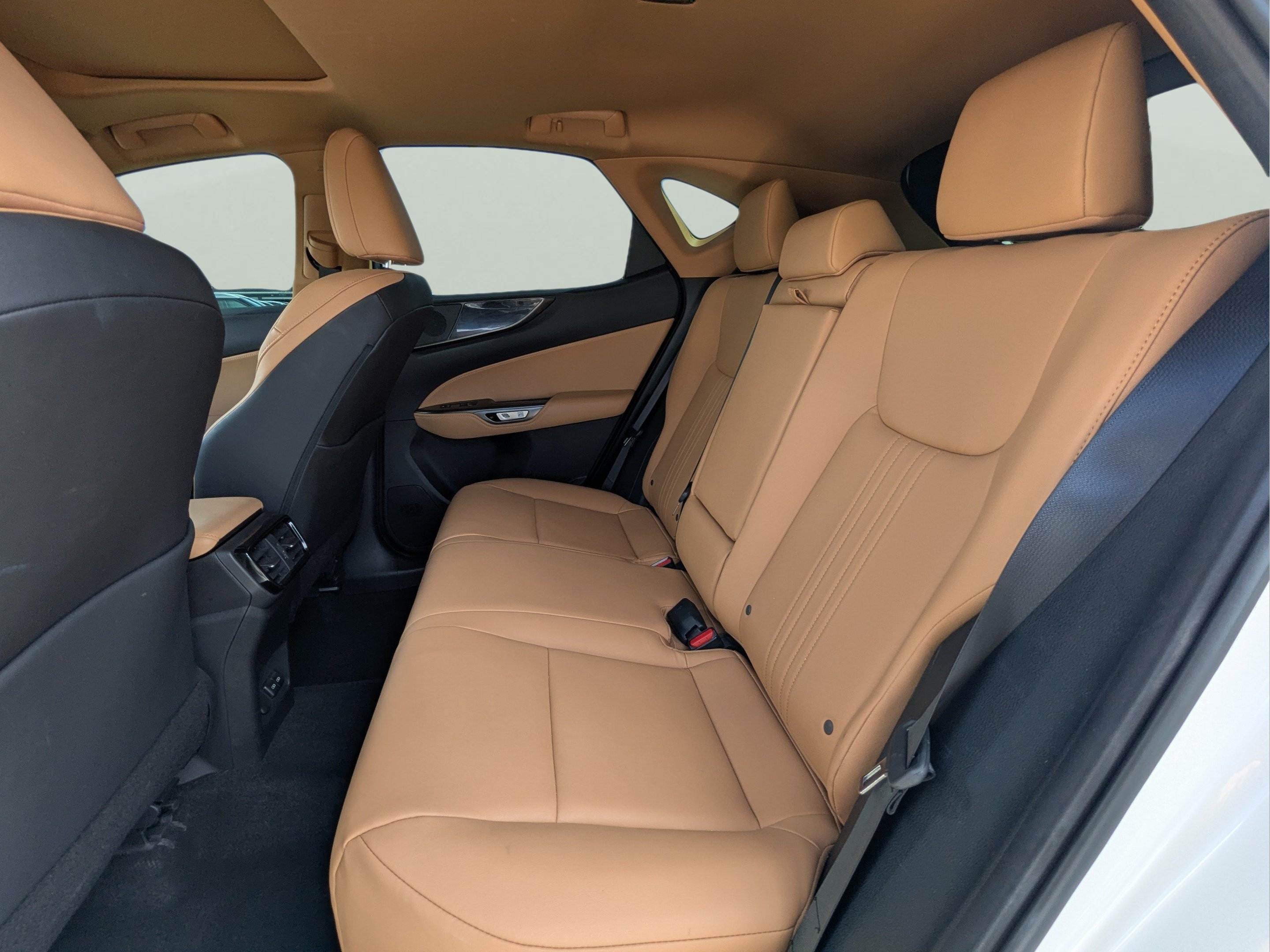 Used 2022 Lexus NX 350 AWD image 11