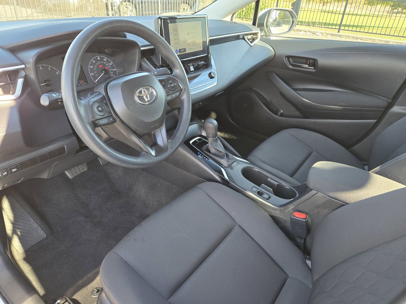 Used 2024 Toyota Corolla LE image 13