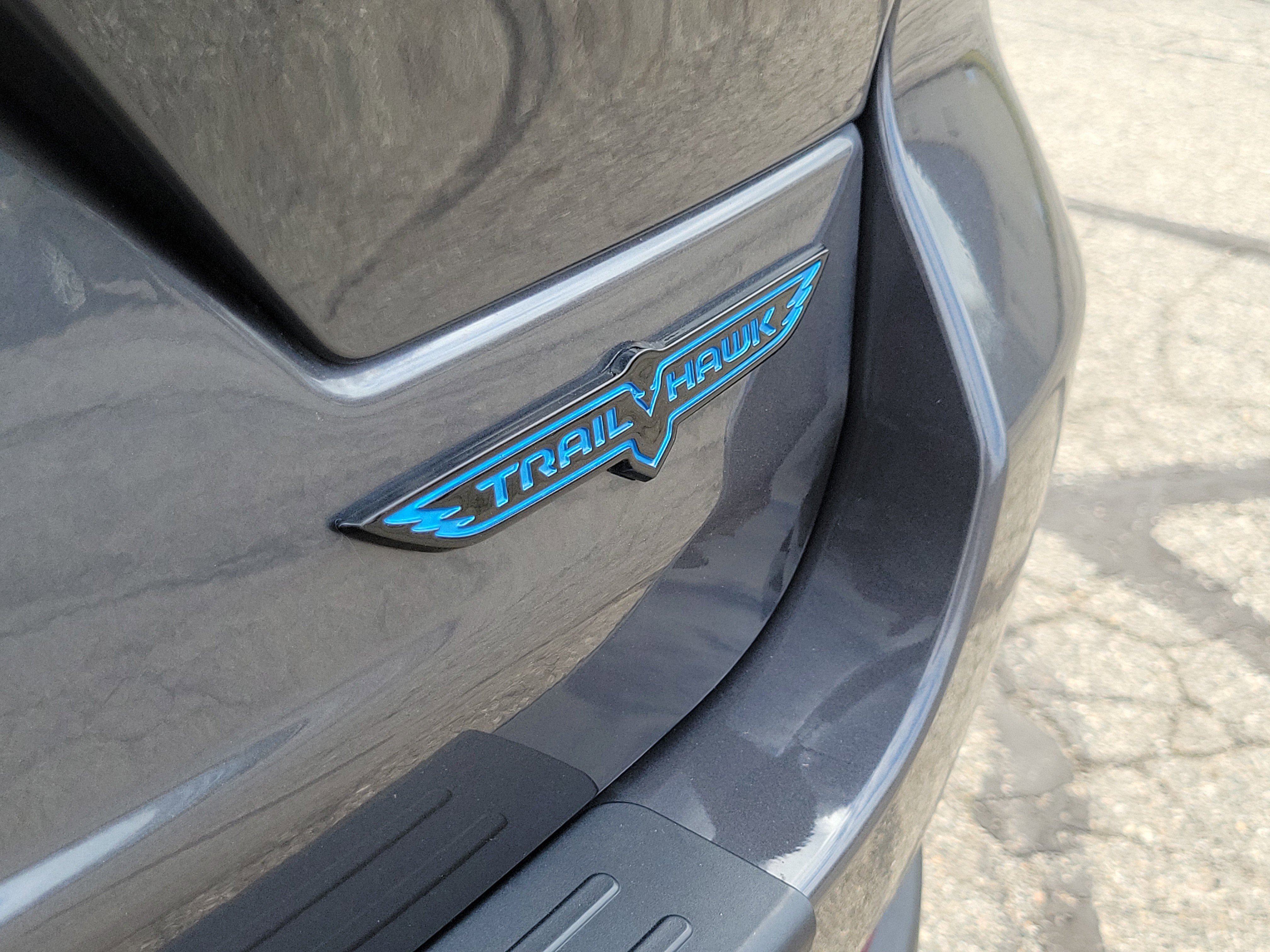 Used 2022 Jeep Grand Cherokee Trailhawk w/ Advanced Protech Group II image 19