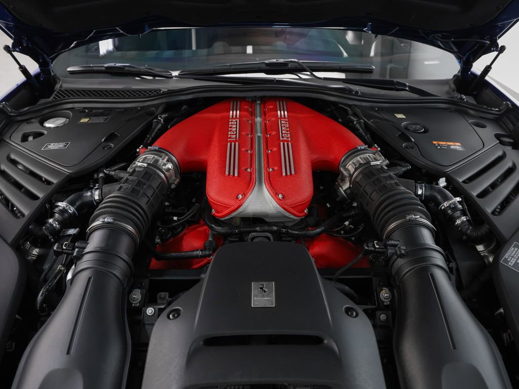 Certified 2022 Ferrari 812 Competizione image 14