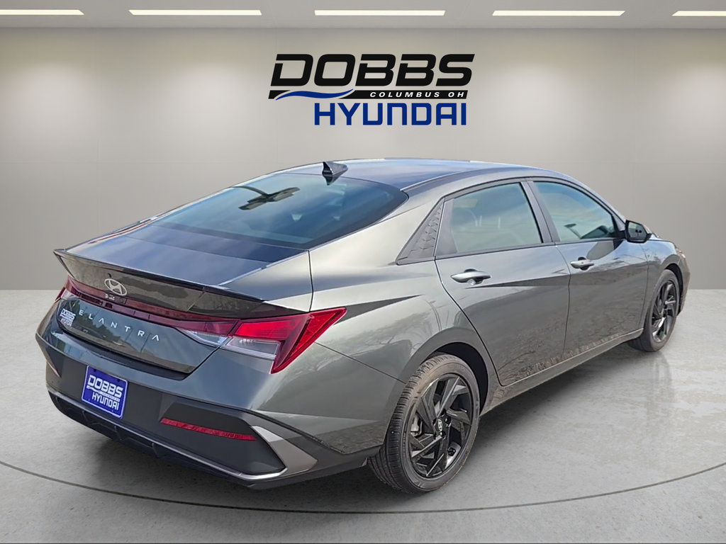 Certified 2026 Hyundai Elantra Sport FWD image 5