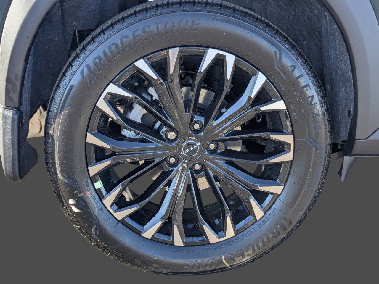 New 2026 Nissan Rogue Dark Armor FWD image 9