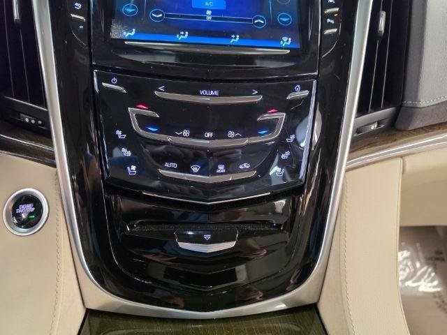 Used 2020 Cadillac Escalade Luxury AWD/4WD image 29