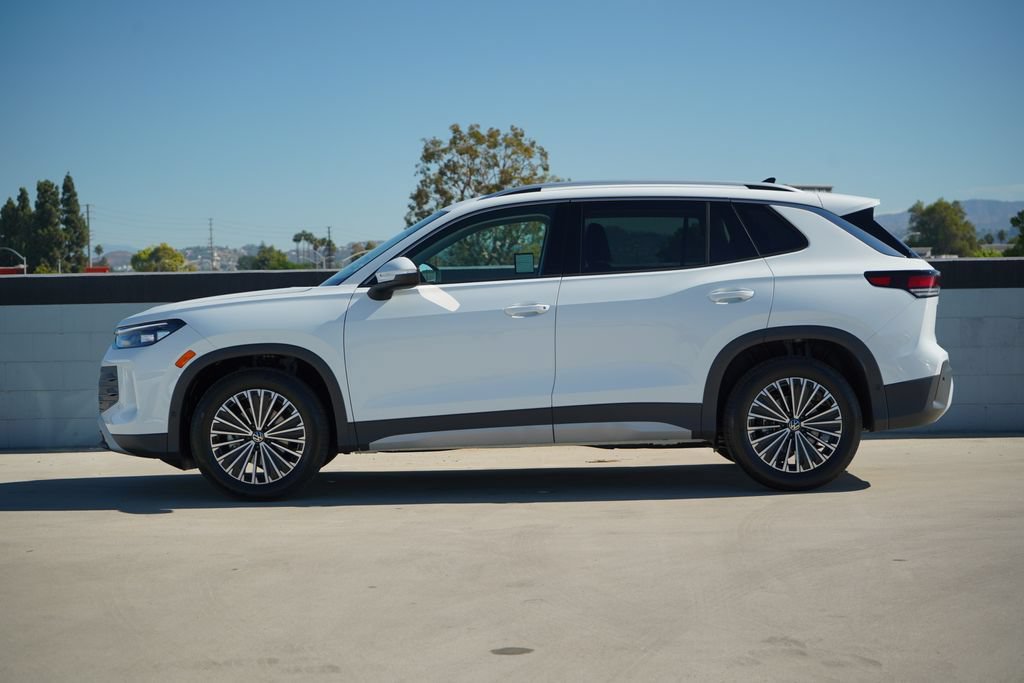 New 2026 Volkswagen Tiguan S FWD image 3