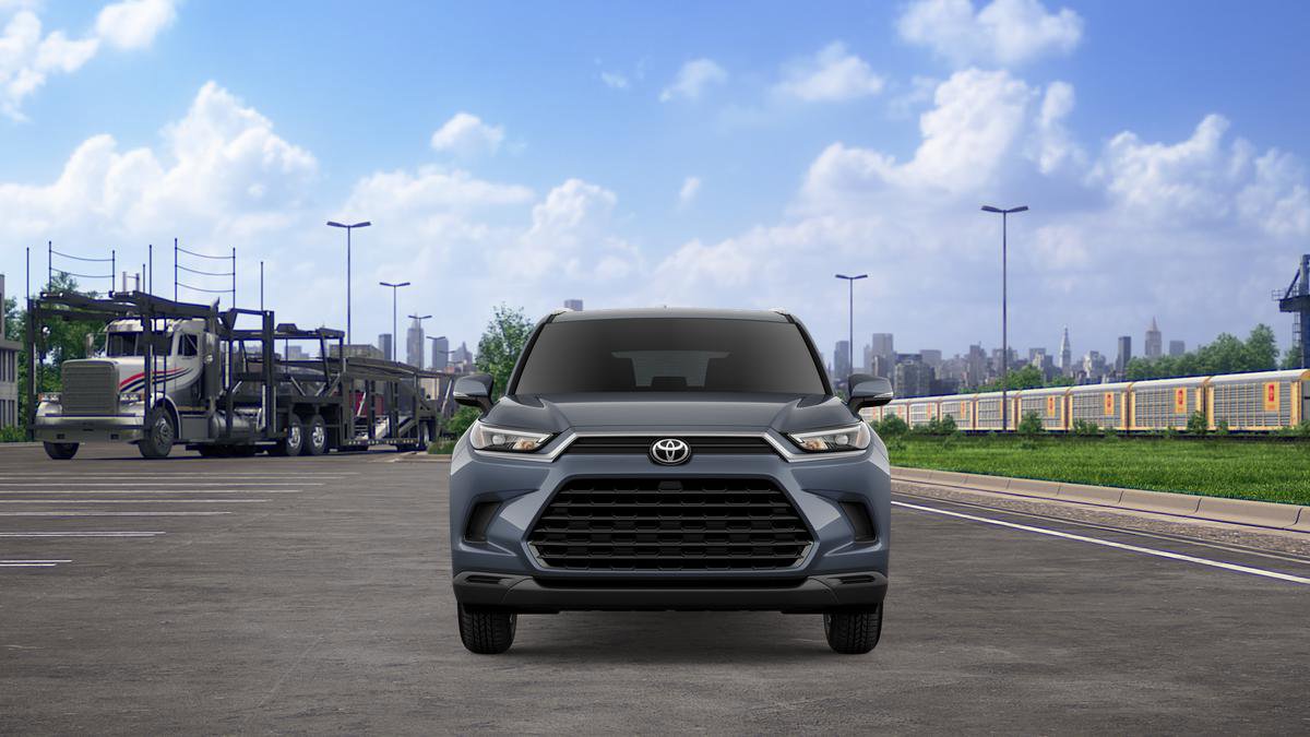 New 2026 Toyota Grand Highlander XLE image 2