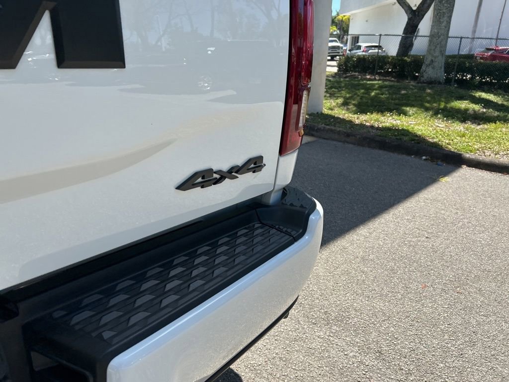 Used 2025 RAM 3500 Laramie AWD/4WD image 24