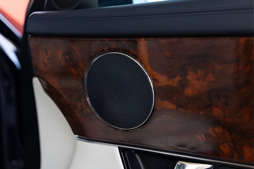 Used 2012 Jaguar XJ L RWD image 77