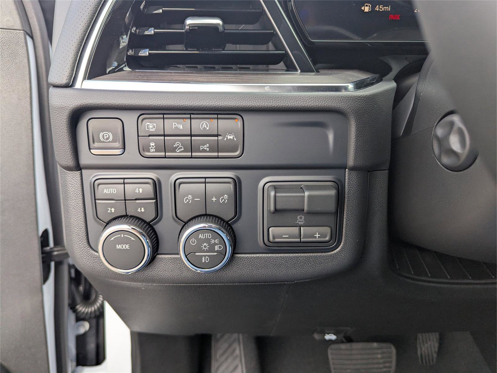 New 2026 Chevrolet Tahoe Premier w/ Sun And Tow Package image 11