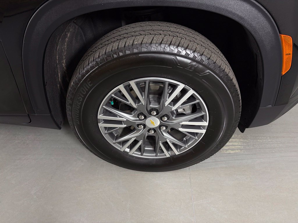Used 2026 Chevrolet Traverse LT FWD image 10