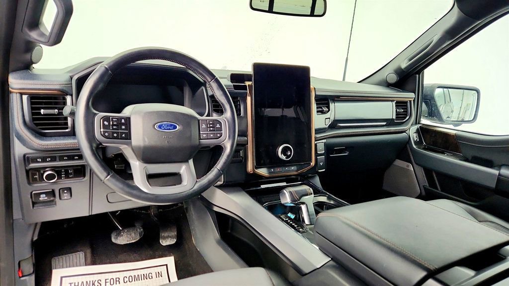 Used 2023 Ford F150 Lightning Lariat image 10