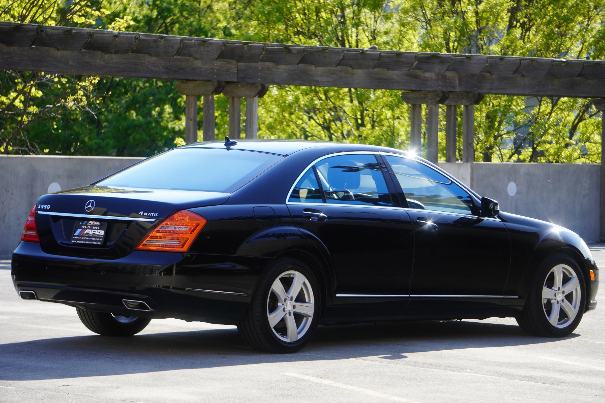 Used 2010 Mercedes-Benz S 550 4MATIC image 21