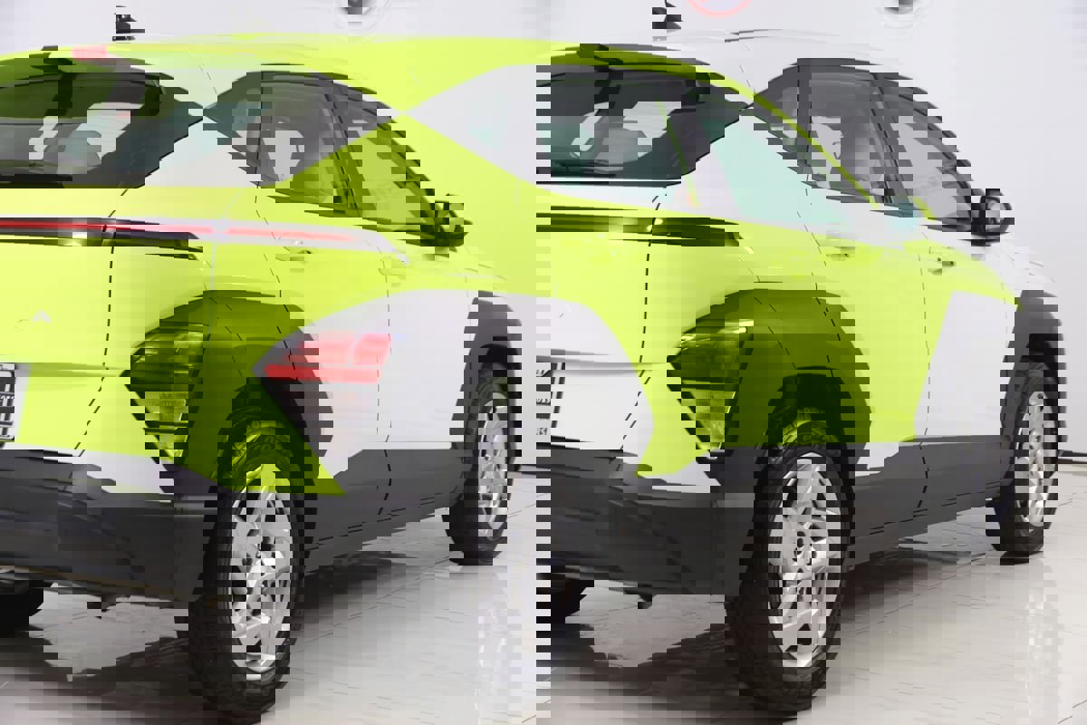 Used 2024 Hyundai Kona SE image 45