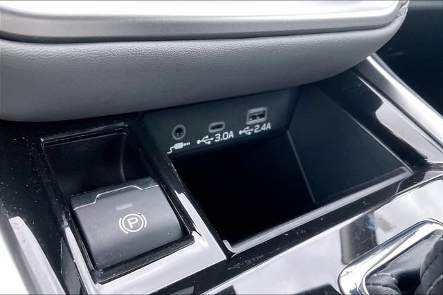 Used 2024 Subaru Outback Premium AWD/4WD image 33
