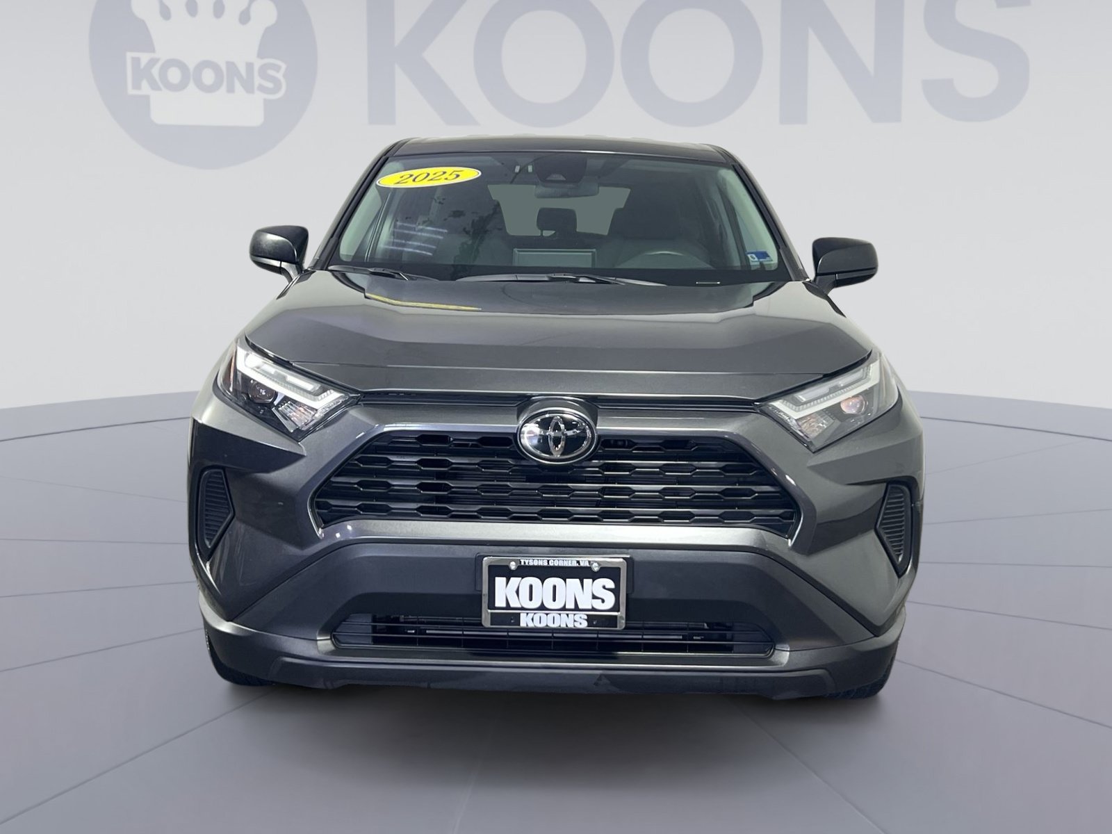 Used 2025 Toyota RAV4 LE AWD/4WD image 4