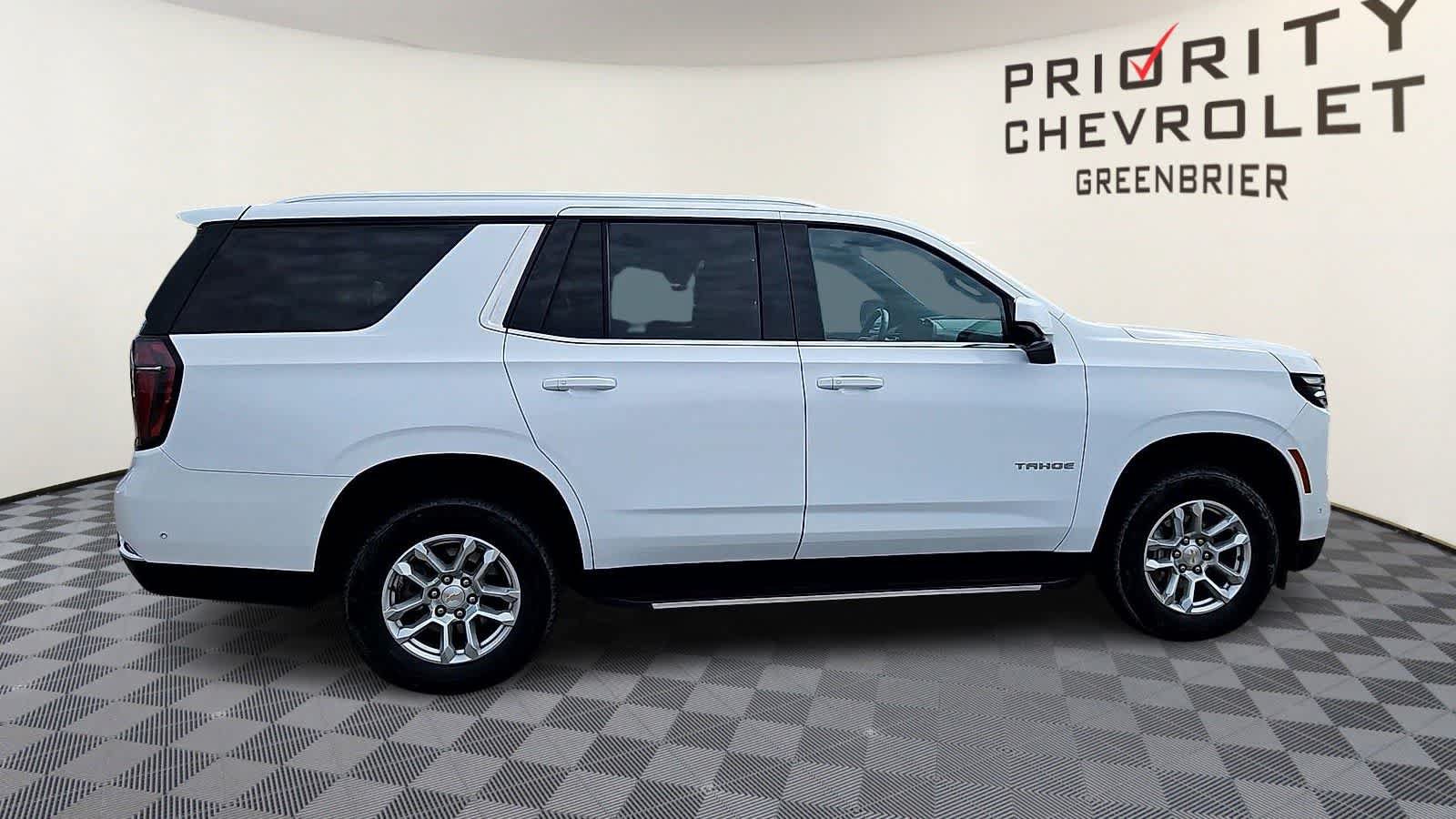 Used 2025 Chevrolet Tahoe LT AWD/4WD image 9
