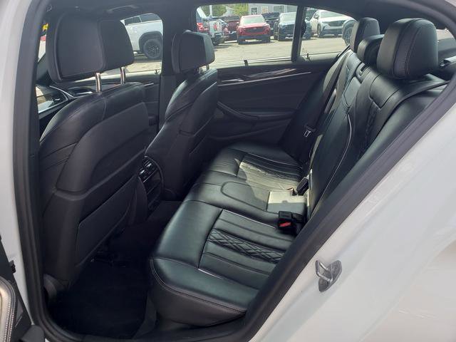 Used 2019 BMW M550i xDrive image 11