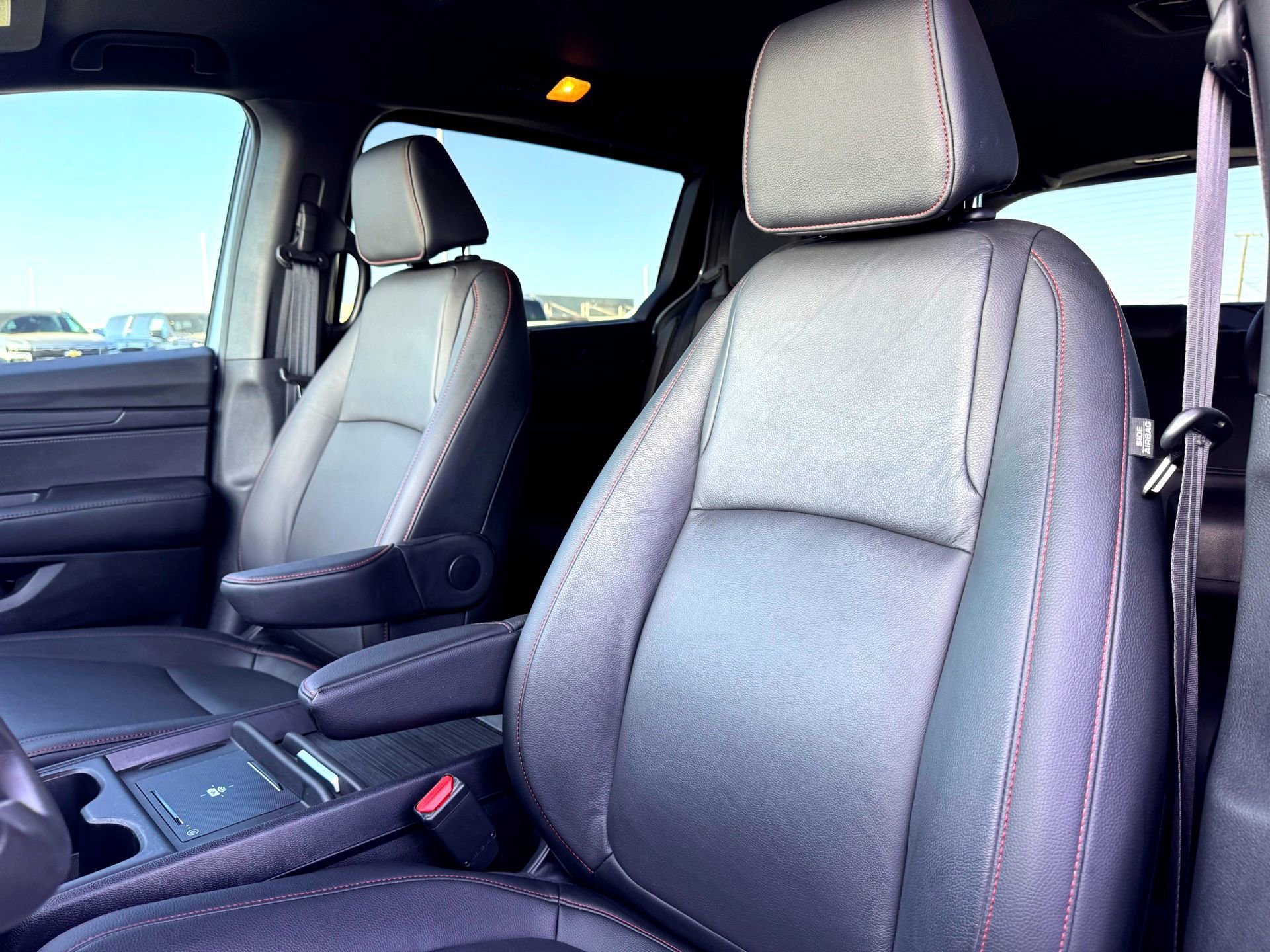 Used 2025 Honda Odyssey Sport-L image 13