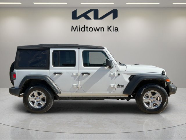 Used 2023 Jeep Wrangler Unlimited Sport AWD/4WD image 2