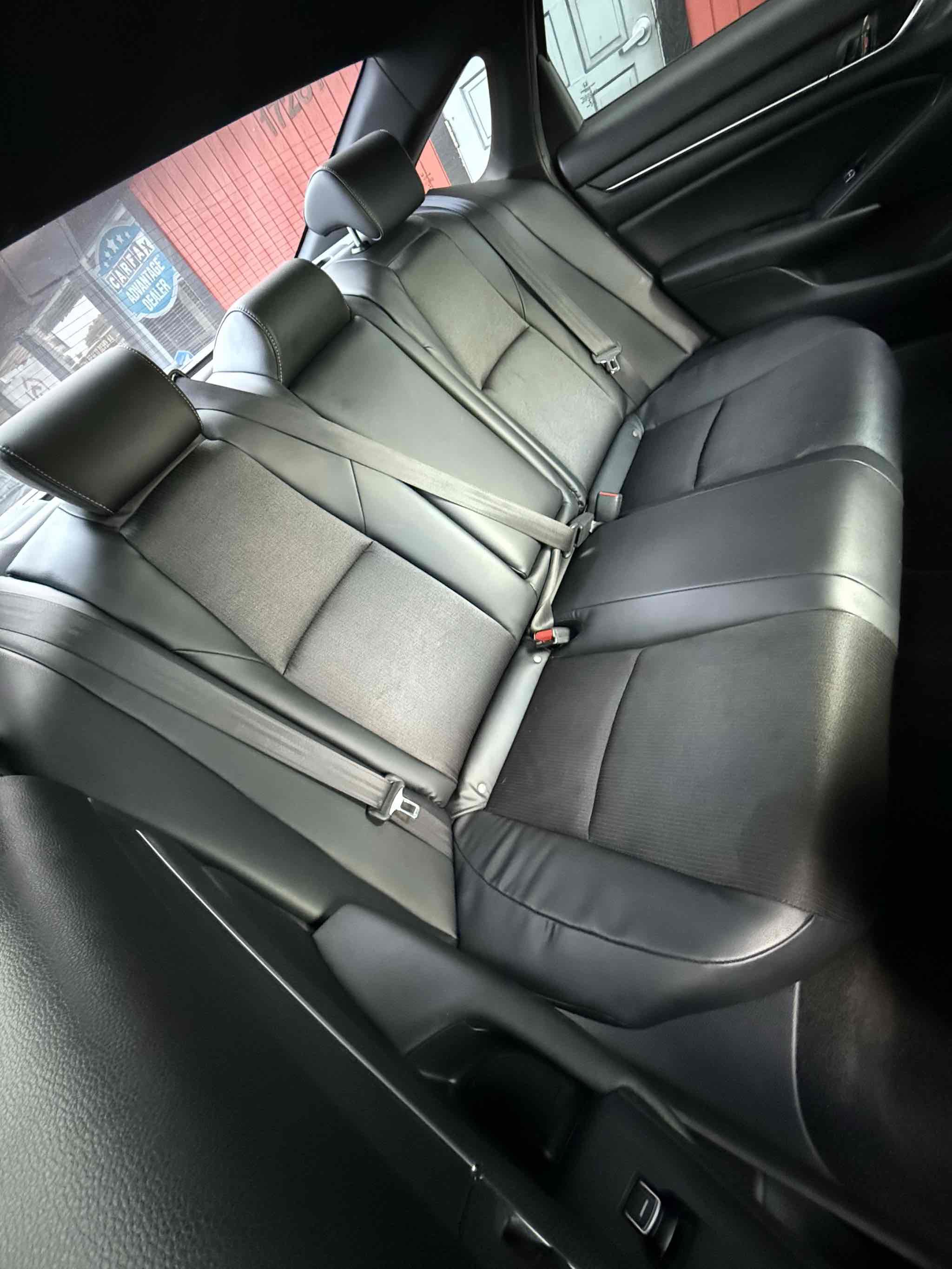 Used 2018 Honda Accord Sport image 40