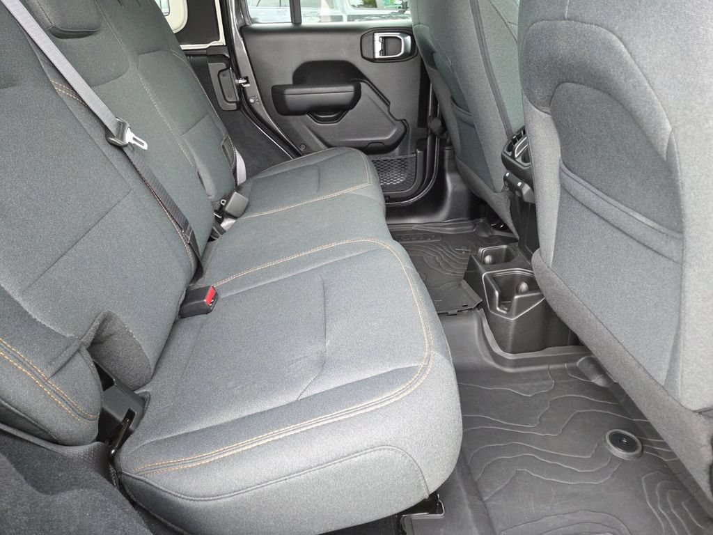 Used 2024 Jeep Wrangler Unlimited Sport AWD/4WD image 18