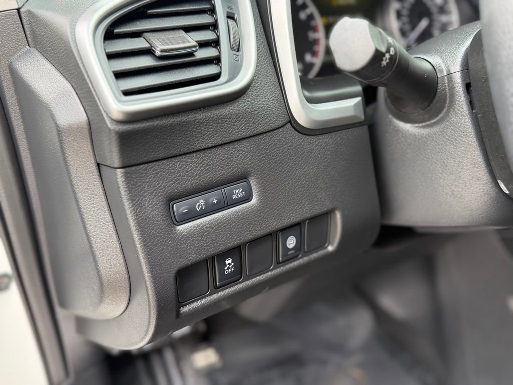 Used 2024 Nissan Murano SV AWD/4WD image 15