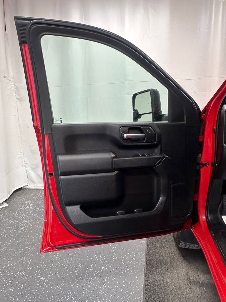 Used 2023 Chevrolet Silverado 2500 Custom w/ Custom Value Package image 10