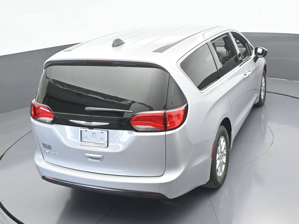 New 2026 Chrysler Voyager LX FWD image 47