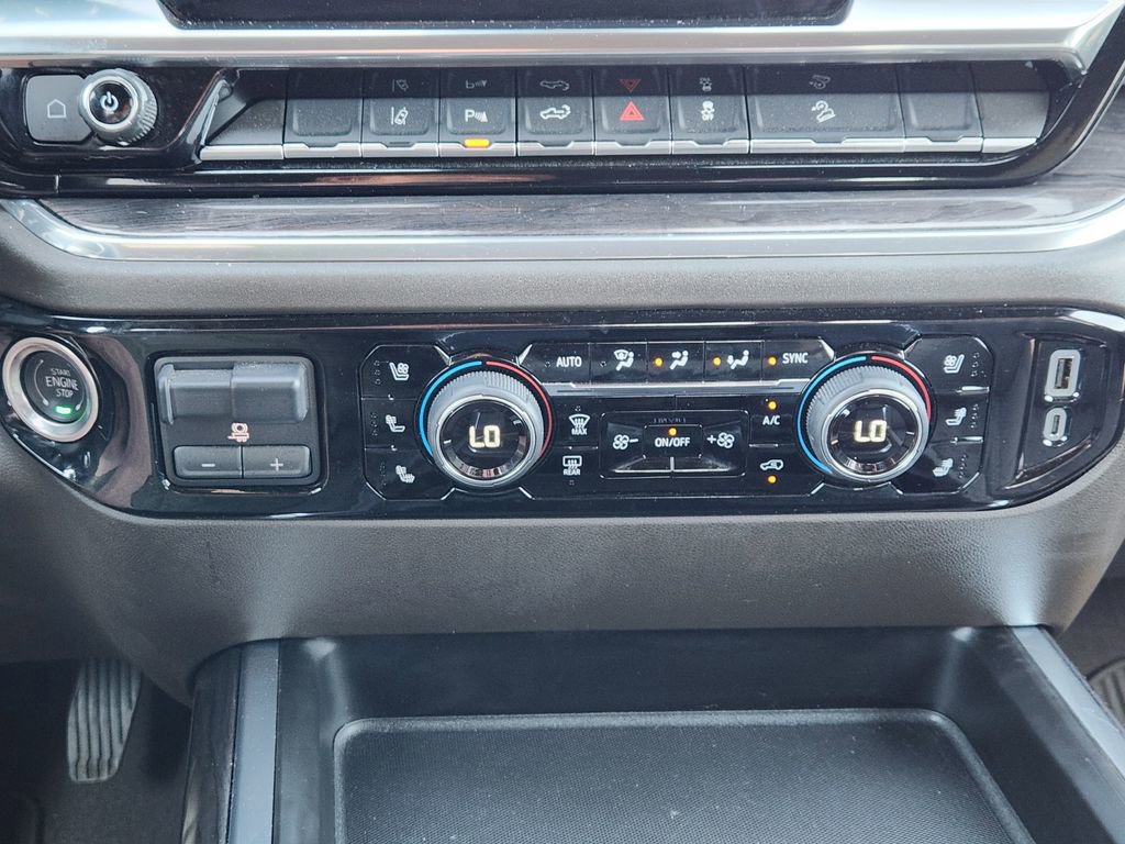 Used 2025 Chevrolet Silverado 2500 LTZ w/ Z71 Chrome Sport Edition AWD/4WD image 19