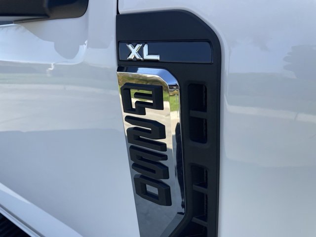 New 2026 Ford F250 XL image 28