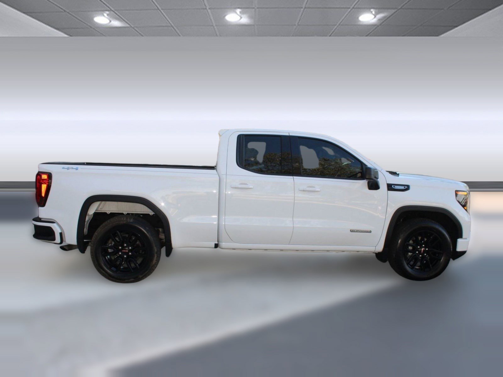 Used 2024 GMC Sierra 1500 Elevation image 8